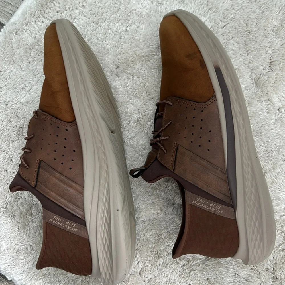 Skechers slip in Men's Tan Oxford Shoes - Picture 2 of 6